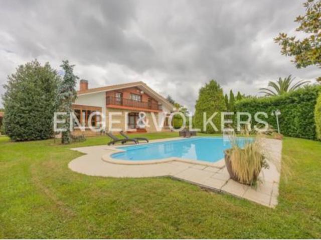 Casa en venta en Zabaloetxe, Loiu