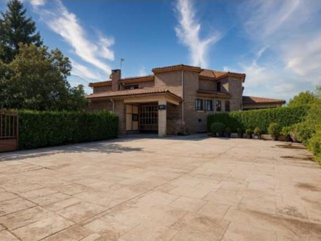 Casa en venta en Pirinioaurrea, Navarra