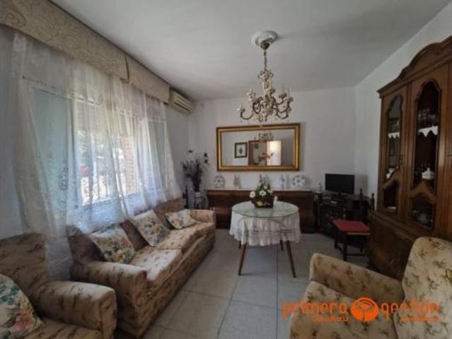 Casa en venta en Lora Del Río, Andalucía