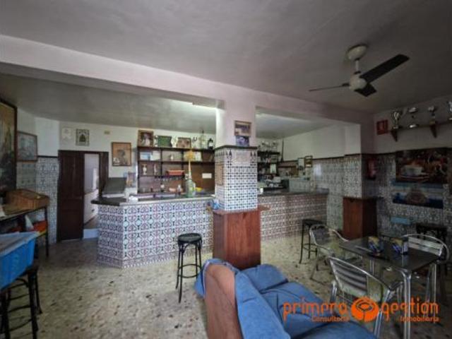 Casa en venta en Lora Del Río, Andalucía
