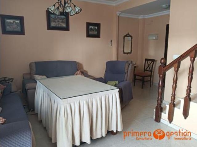 Casa en venta en Lora Del Río, Andalucía