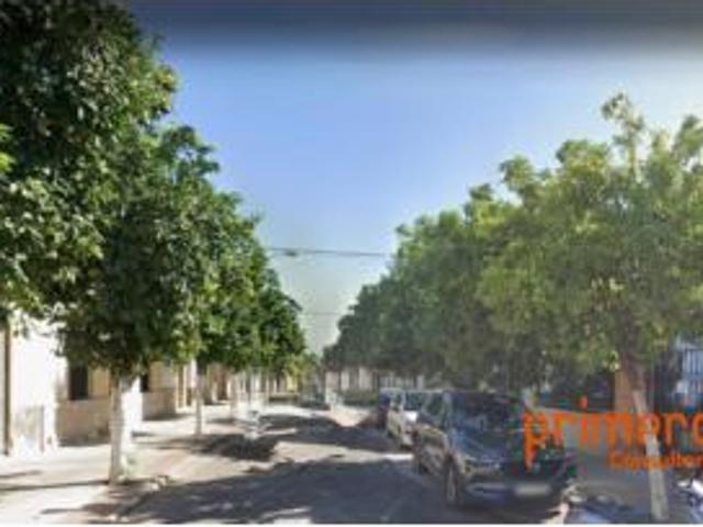 Casa en venta en Lora Del Río, Andalucía
