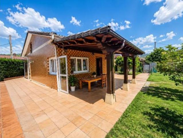Casa en venta en Los Corrales De Buelna, Cantabria