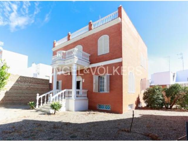 Chalet en venta en Los Palacios Y Villafranca, Andalucía