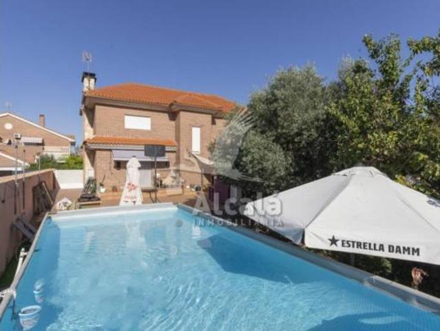 Casa en venta en Los Santos De La Humosa, Madrid