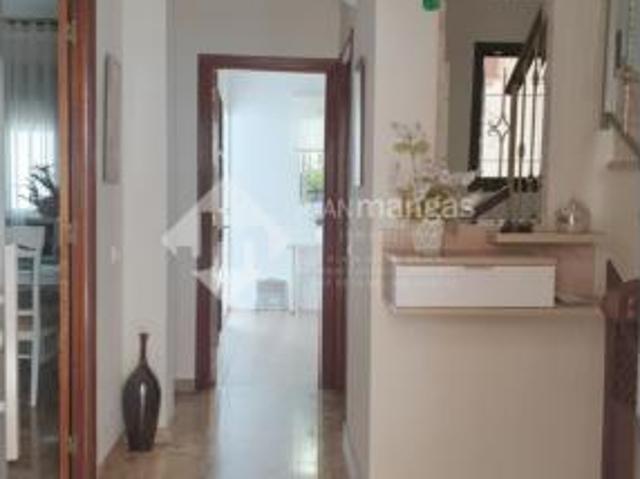 Casa en venta en Zona 1 (el Valle y Dehesa de la Villa), Lucena
