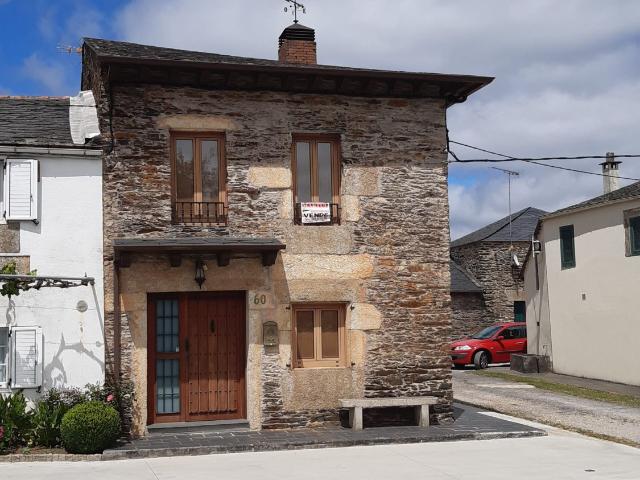 Casa en venta en Begonte