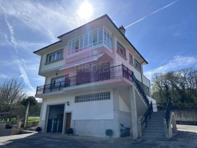 Casa en venta en Orbazai, Lugo