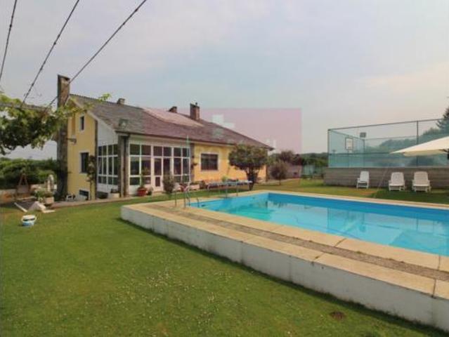 Casa en venta en Orbazai, Lugo