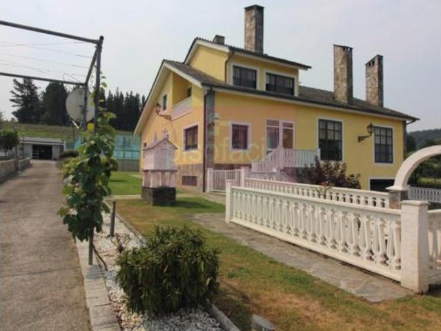 Casa en venta en Orbazai, Lugo