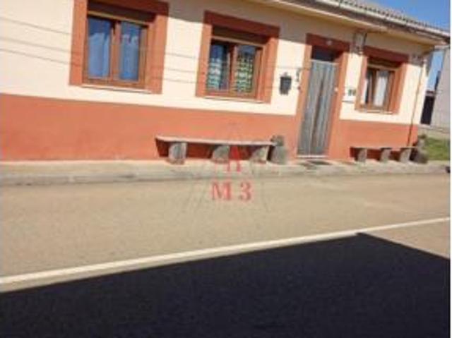 Casa en venta en Luyego, Castilla y León
