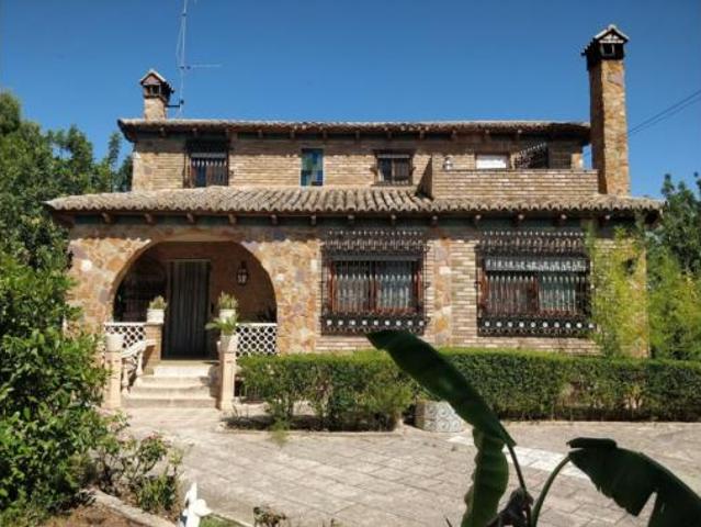Casa en venta en La Hoya de Buñol, Valencia