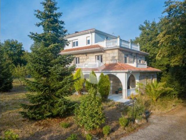 Casa en venta en Maceda, Ourense