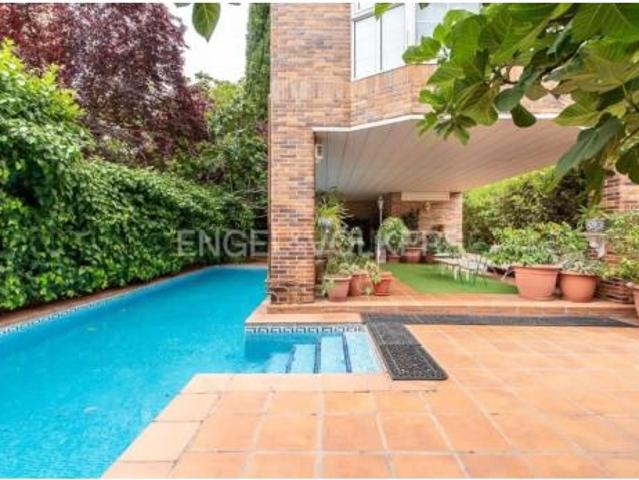 Casa en venta en Ciudad Lineal, Madrid