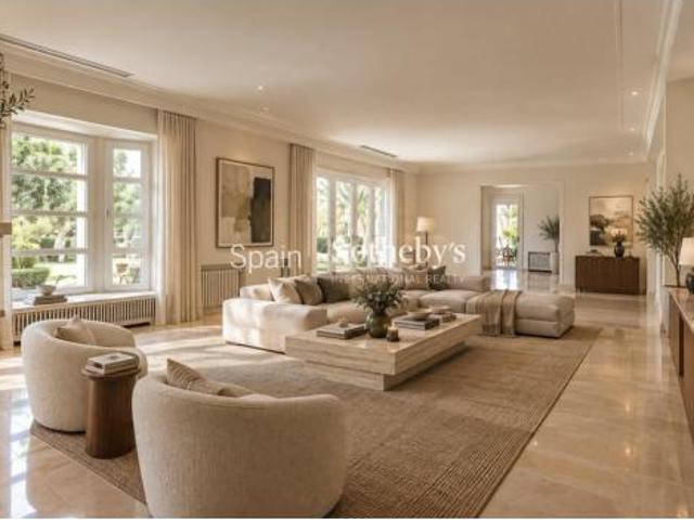 Casa en venta en Mirasierra, Madrid