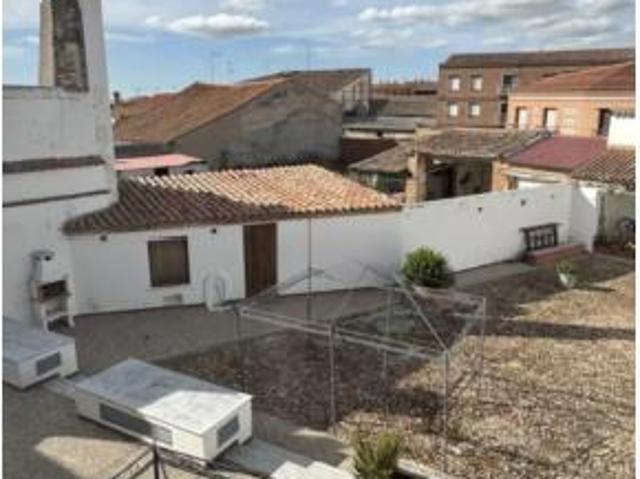 Casa en venta en Madrigal de las Altas Torres, Ávila