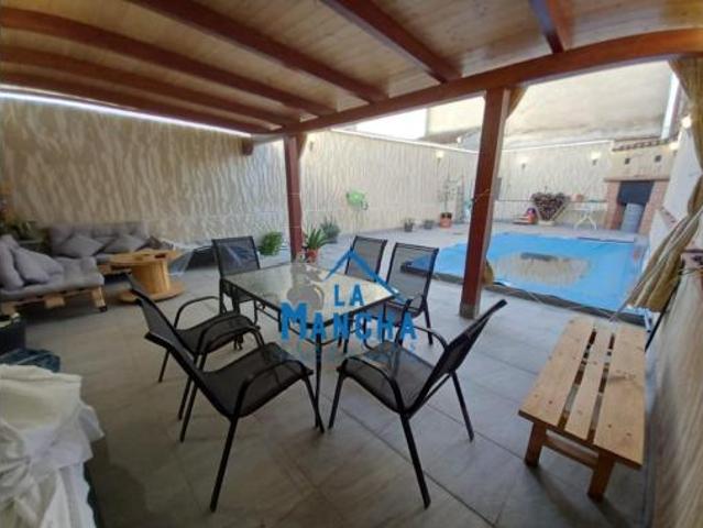Casa en venta en Madrigueras, Castilla-La Mancha