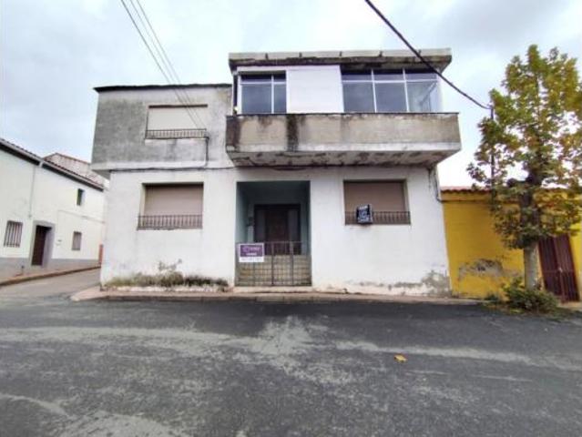 Casa en venta en Madroñera, Extremadura
