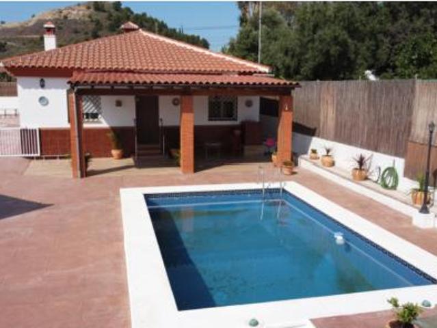 Casa en venta en Málaga, Jarazmín
