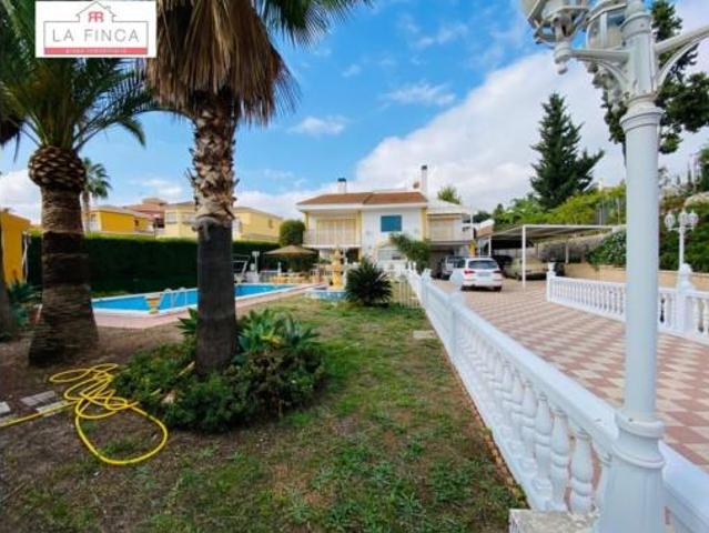 Casa en venta en Puerto de la Torre, Málaga-Costa del Sol