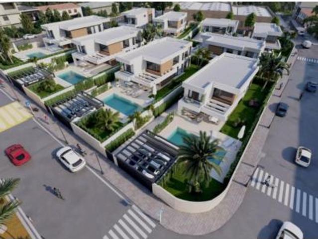 Casa en venta en Castillo de la Duquesa, Costa del Sol Occidental