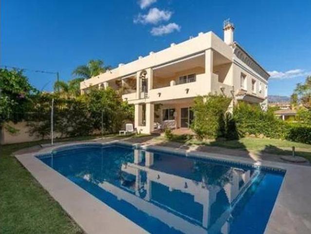 Casa en venta en Guadalmina, Costa del Sol Occidental
