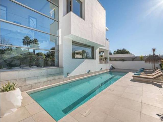 Casa en venta en La Carolina, Costa del Sol Occidental