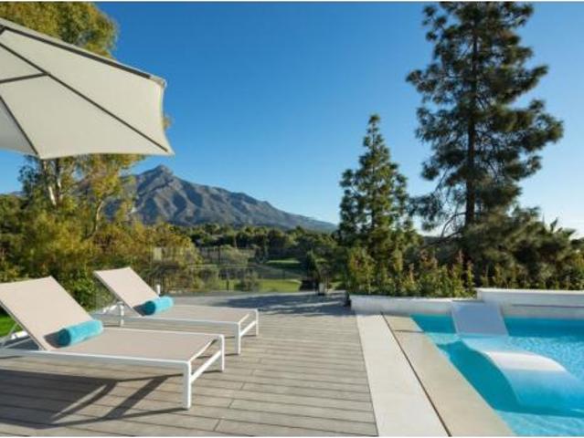 Casa en venta en Nueva Andalucía, Costa del Sol Occidental