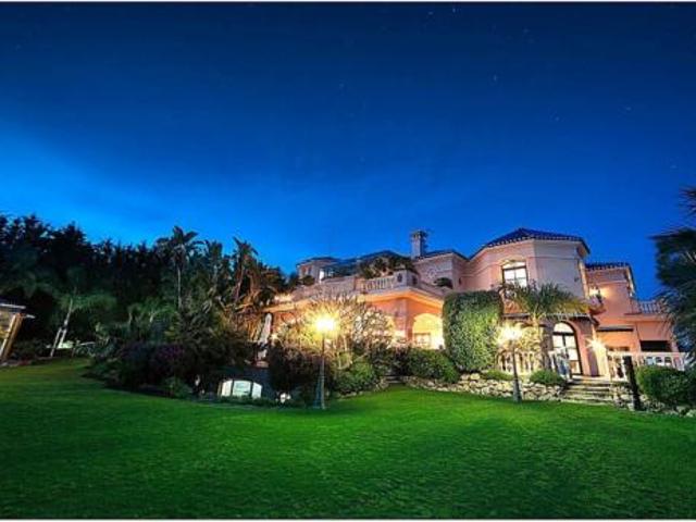 Casa en venta en Nueva Andalucía, Costa del Sol Occidental