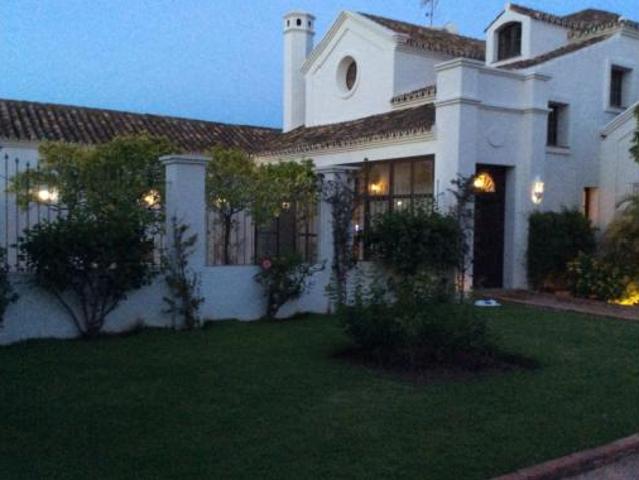 Casa en venta en Guadalmina, Costa del Sol Occidental