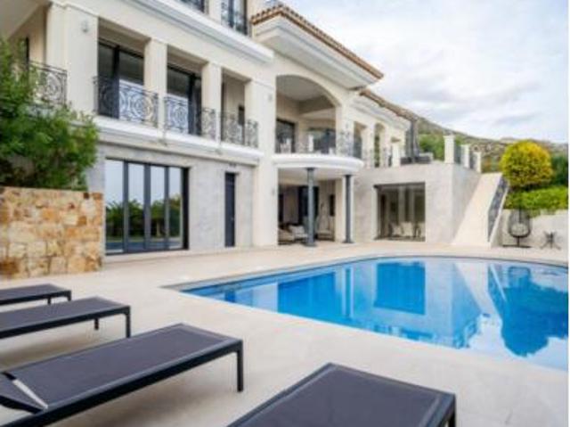 Casa en venta en Nueva Andalucía, Costa del Sol Occidental