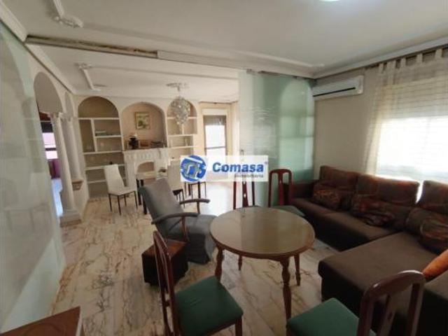 Casa en venta en Martos, Andalucía