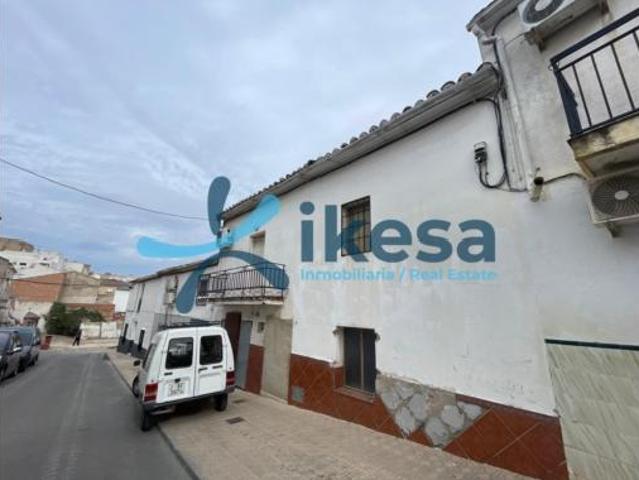 Casa en venta en Mengíbar, Andalucía