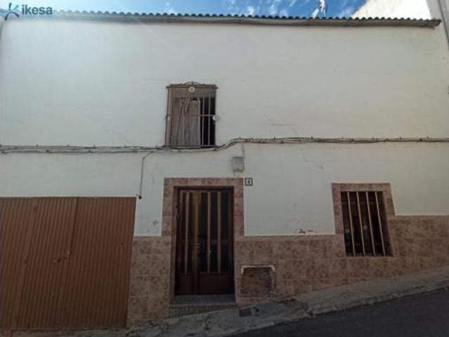 Casa en venta en Mengíbar, Andalucía