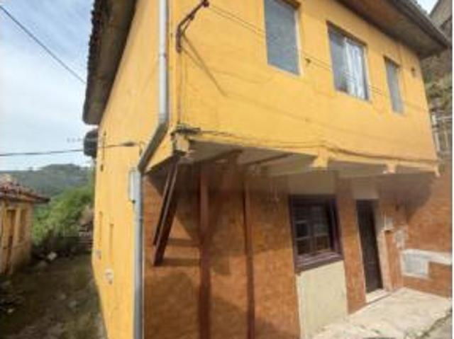 Casa en venta en Santa Marina, Mieres
