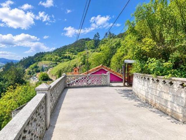 Casa en venta en La Yana'l Monte, Mieres