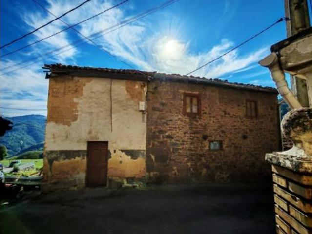 Casa en venta en Mieres, Asturias