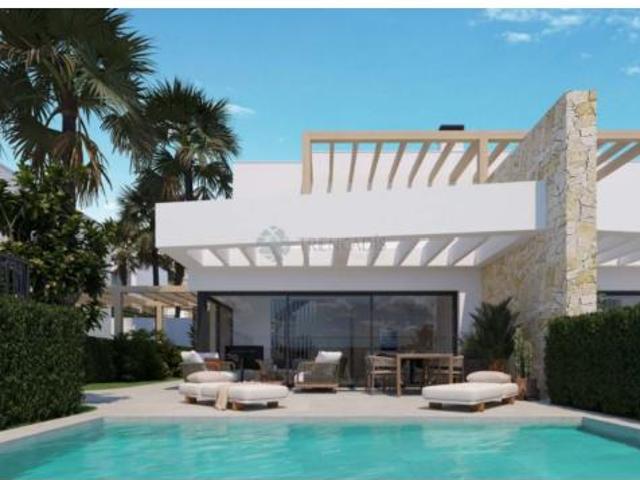 Casa en venta en el Vinalopó Mitjà / El Vinalopó Medio, Valencia