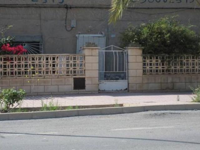 Casa en venta en el Vinalopó Mitjà / El Vinalopó Medio, Valencia