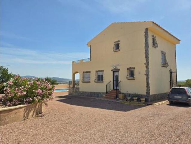 Casa en venta en Chinorlet, el Vinalopó Mitjà / El Vinalopó Medio
