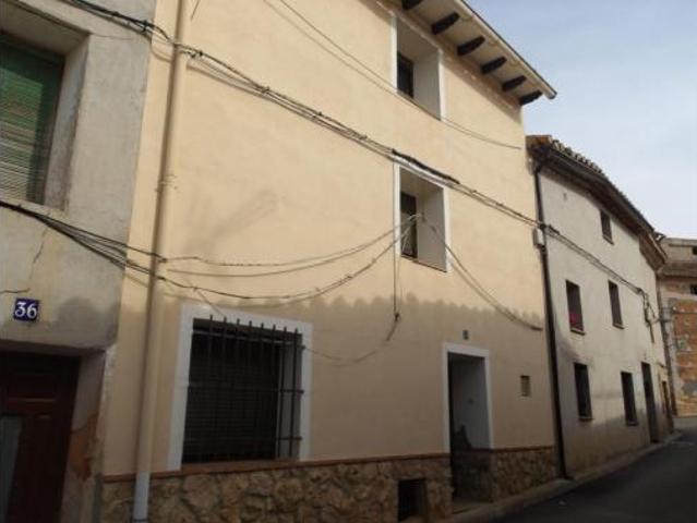 Casa en venta en Allueva, Aragón