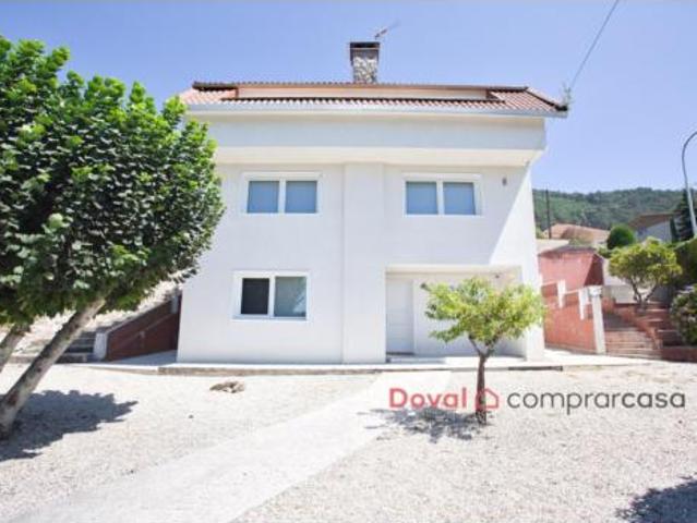 Casa en venta en Mos, Vigo