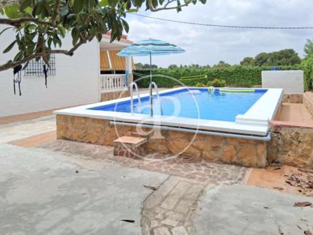 Casa en venta en el Camp de Túria, Valencia