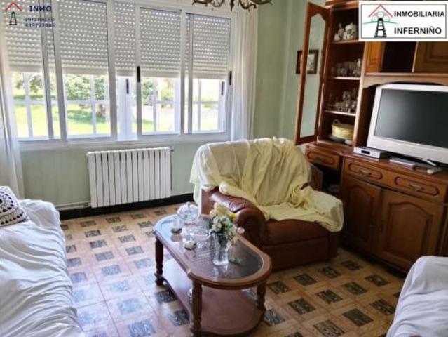 Casa en venta en Pedroso, Ferrol