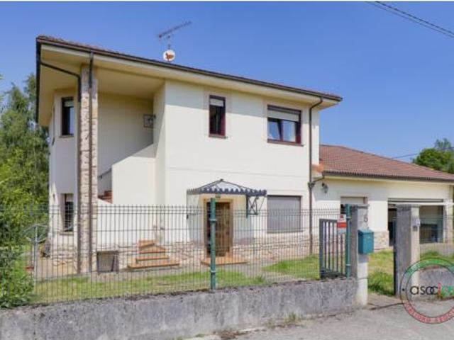 Casa en venta en Nava, Asturias