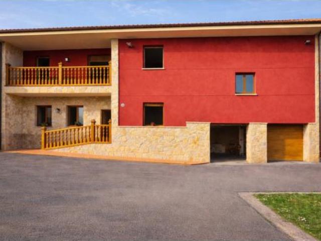 Casa en venta en Nava, Asturias