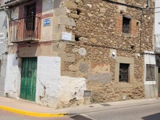 Casa en venta en Navalcán, Toledo