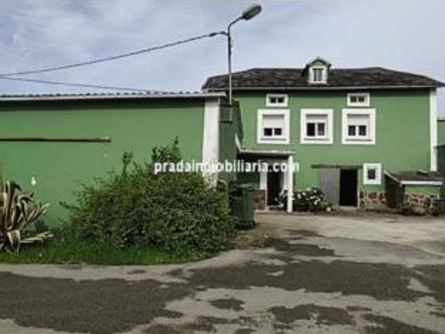 Casa en venta en Navia, Asturias