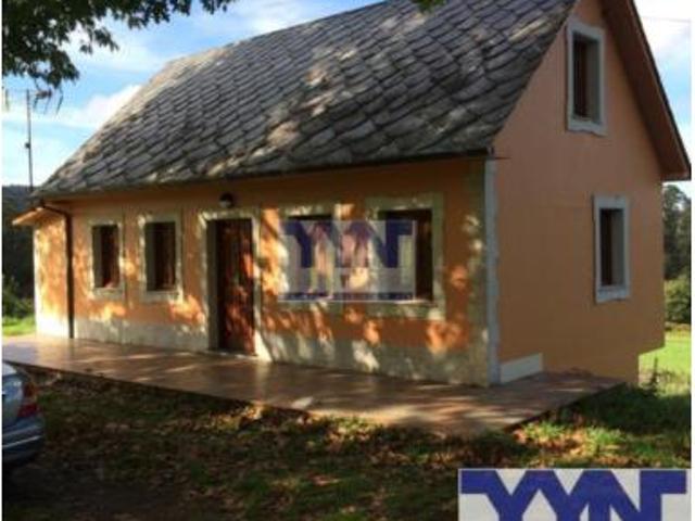 Casa en venta en Anca, Neda
