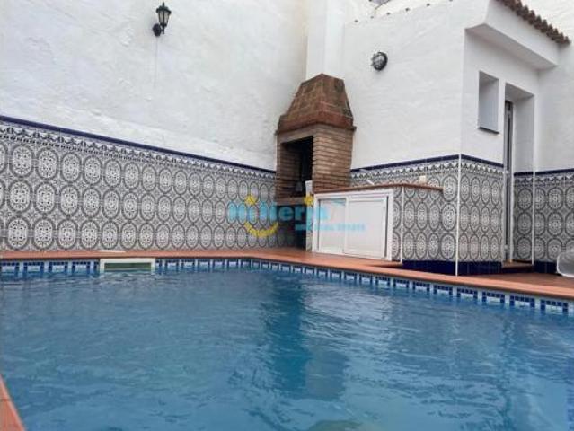 Casa en venta en Maro, La Axarquía